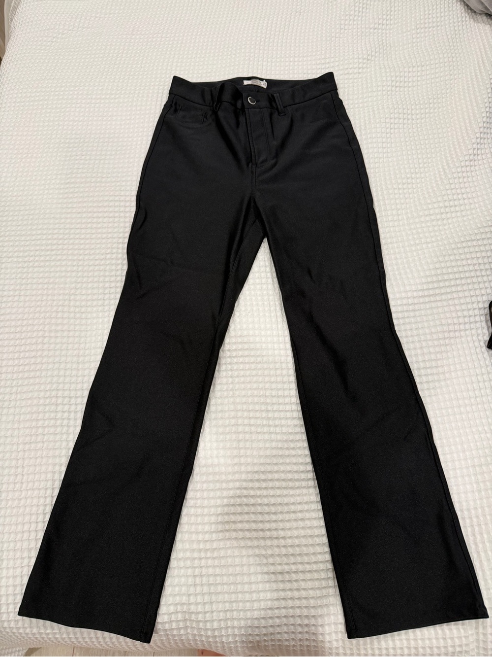 Woman’s Good American Shine Compression Good Waist Straight Pant